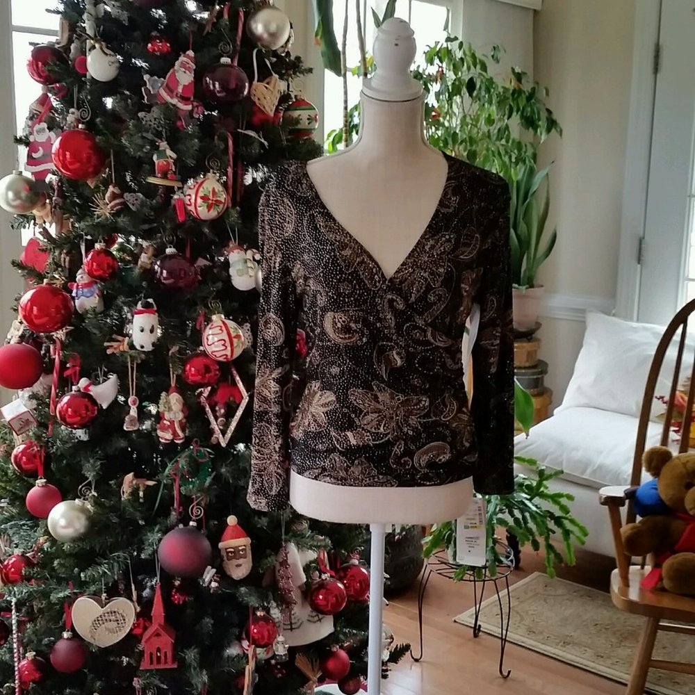 SMK EVENING TOP. NEW WITH TAGS - Picture 4 of 5